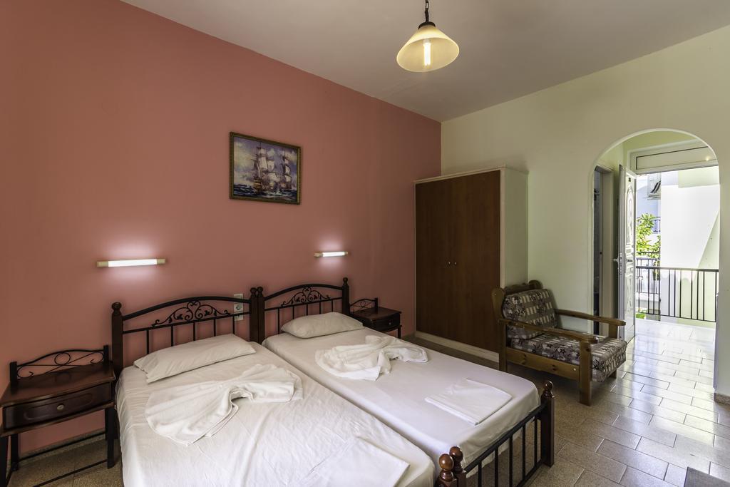 Vossos Hotel Apartments Laganas Esterno foto